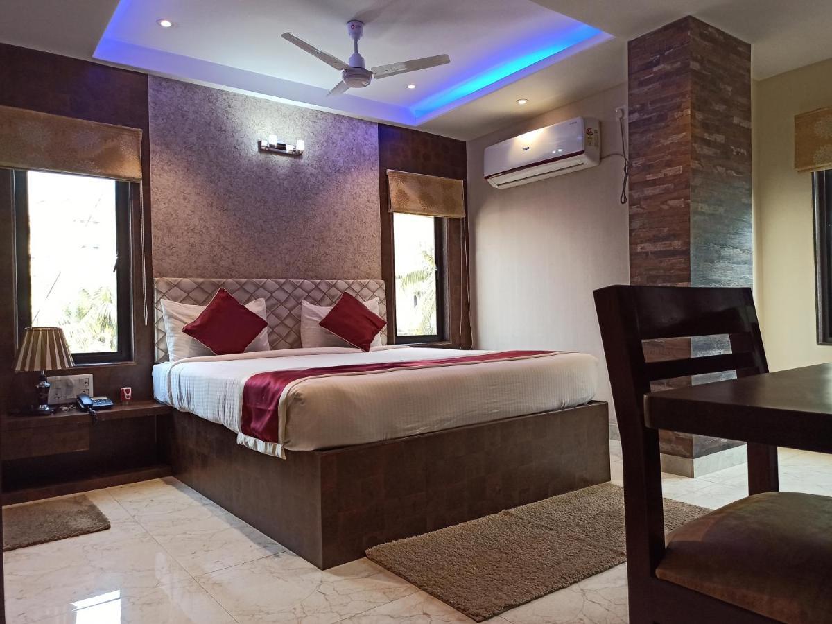 Hotel A P Home'S - A Boutique Hotel 구와하티 외부 사진
