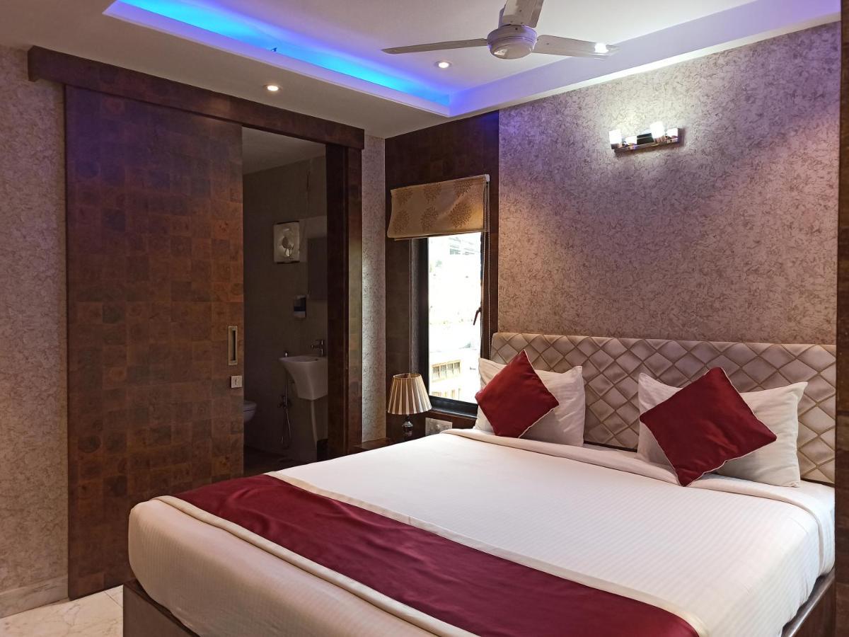 Hotel A P Home'S - A Boutique Hotel 구와하티 외부 사진