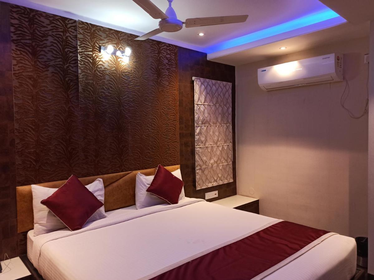 Hotel A P Home'S - A Boutique Hotel 구와하티 외부 사진