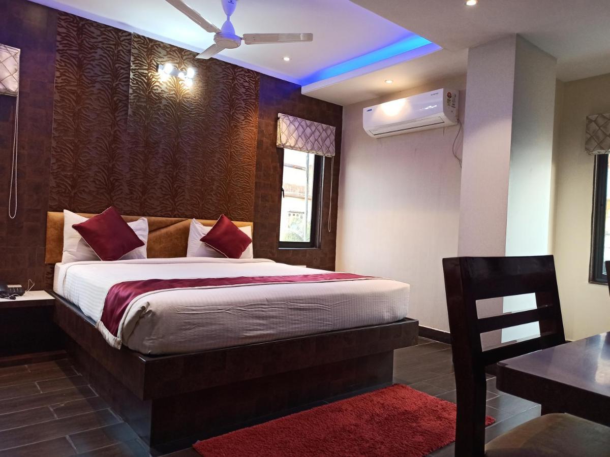 Hotel A P Home'S - A Boutique Hotel 구와하티 외부 사진