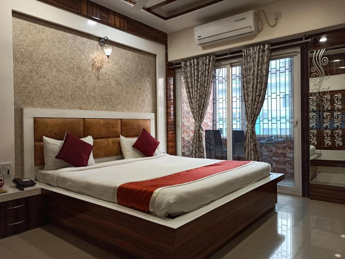 Hotel A P Home'S - A Boutique Hotel 구와하티 외부 사진